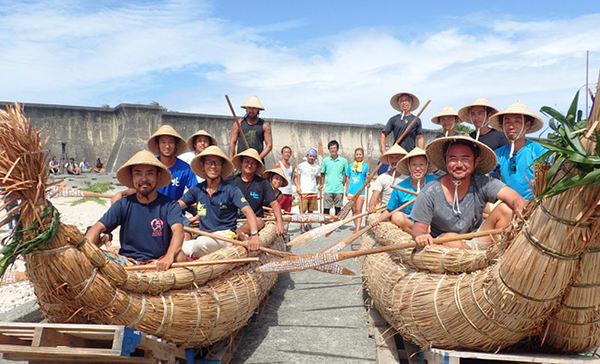 草束舟の実験（2016年6月 与那国島）